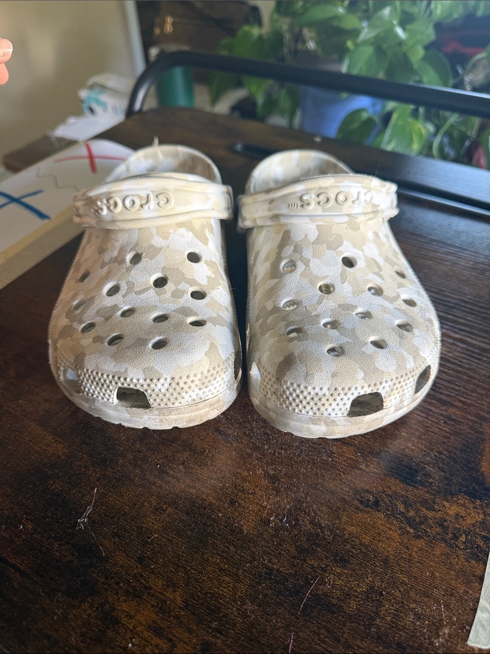 CROCS Kids Beige Camo Classic Clog